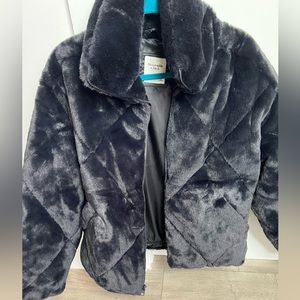 Abercrombie black faux fur zip up jacket